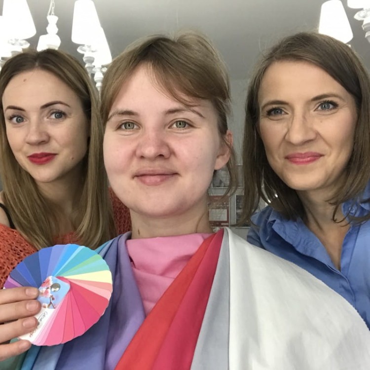 BASIC - Indywidualne szkolenie: analiza kolorystyczna 12 typów urody
